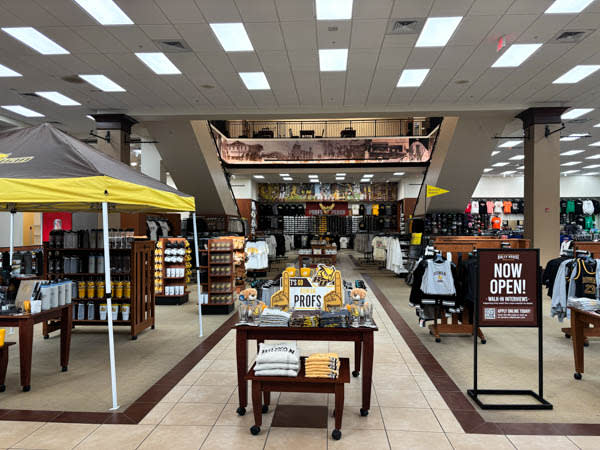 Image of Rowan University Store